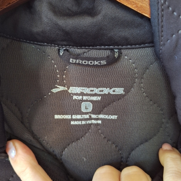 Brooks Shelter Technology Womens Black Quilted Full Zip Jacket Size L - Picture 2 of 7